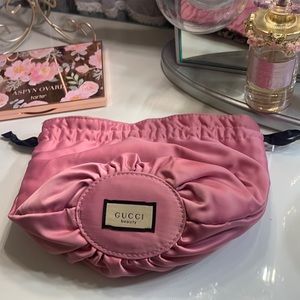 Gucci Pouch Jewelry Travel Bag Cosmetic Pink Case Purse Organizer Soft Satin New